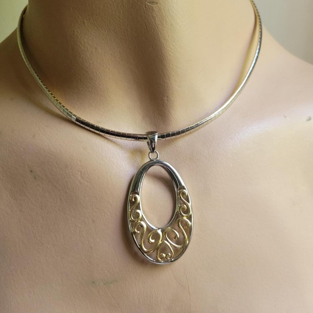 Two-Tone Reversible Omega Pendant Necklace 16" EX